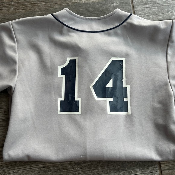 Vintage Teamwork Mariners‎ Baseball Jersey Gray Youth Size (34-36) - Picture 4 of 4